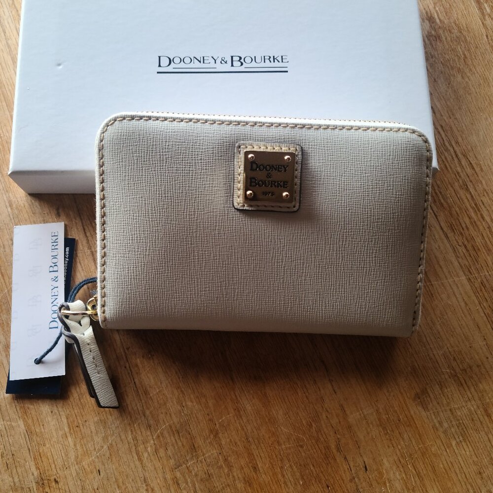 Dooney & Bourke Saffiano Leather Zip Wallet